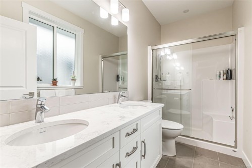 924 Craig Rd, Ladysmith, BC 