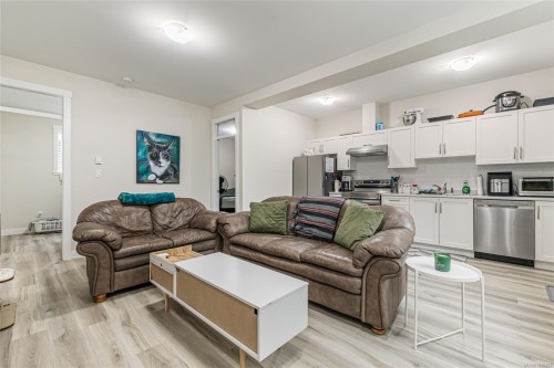 924 Craig Rd, Ladysmith, BC 