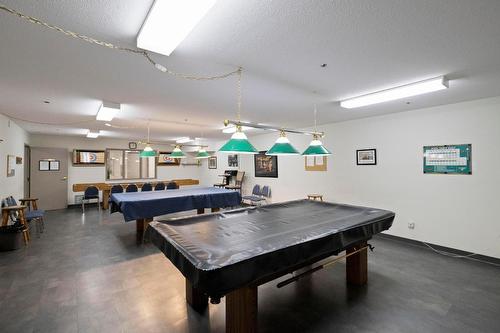 112-1045 Sutherland Avenue, Kelowna, BC - Indoor Photo Showing Other Room