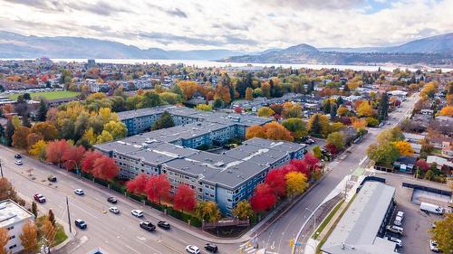 112-1045 Sutherland Avenue, Kelowna, BC - Outdoor With View