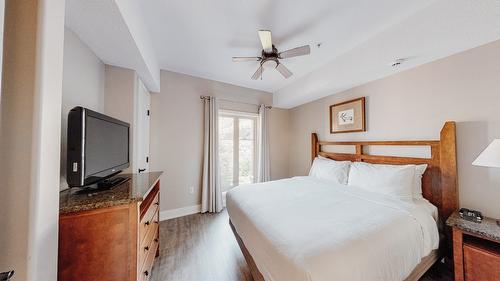 445-1200 Rancher Creek Road, Osoyoos, BC - Indoor Photo Showing Bedroom