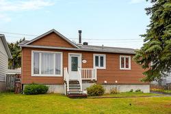 740 Rue Constantin  Laval (Fabreville), QC H7P 4E3