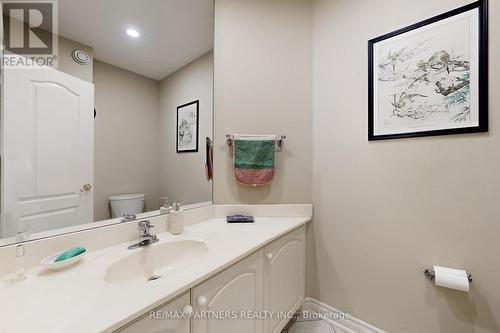 46 Green Ash Crescent, Richmond Hill, ON - Indoor Photo Showing Bathroom