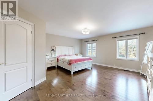 46 Green Ash Crescent, Richmond Hill, ON - Indoor Photo Showing Bedroom