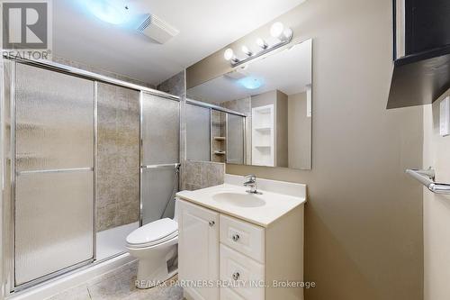 46 Green Ash Crescent, Richmond Hill, ON - Indoor Photo Showing Bathroom