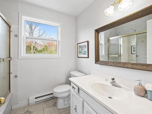 14 Regal Road, Dartmouth, NS 