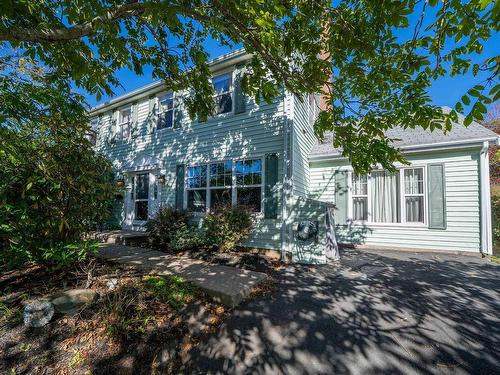 14 Regal Road, Dartmouth, NS 