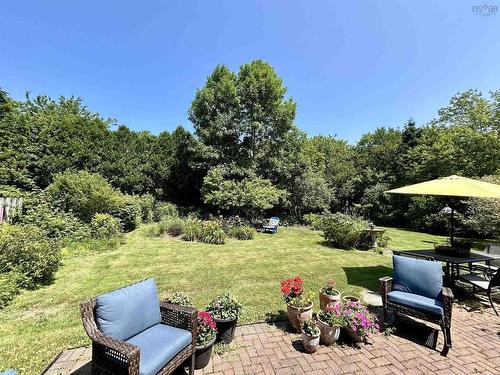 14 Regal Road, Dartmouth, NS 