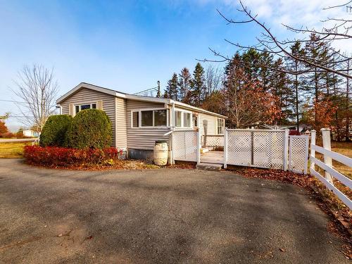 8894 Highway 201, Nictaux, NS 