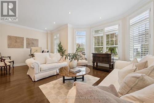 10 - 2061 Maria Street, Burlington (Brant), ON - Indoor Photo Showing Living Room