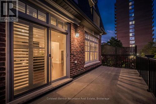 10 - 2061 Maria Street, Burlington (Brant), ON - Outdoor