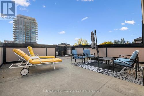 10 - 2061 Maria Street, Burlington (Brant), ON - Outdoor