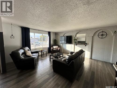 737 Willow Place, Hudson Bay, SK - Indoor Photo Showing Living Room