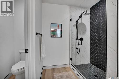 911 Traeger Manor, Saskatoon, SK - Indoor Photo Showing Bathroom
