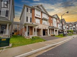 27 RAPIDS LANE  Hamilton, ON L8K 5J3