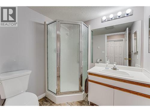 3609 30 Avenue Unit# 208, Vernon, BC - Indoor Photo Showing Bathroom