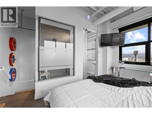 1630 Pandosy Street Unit# 605, Kelowna, BC - Indoor Photo Showing Bedroom