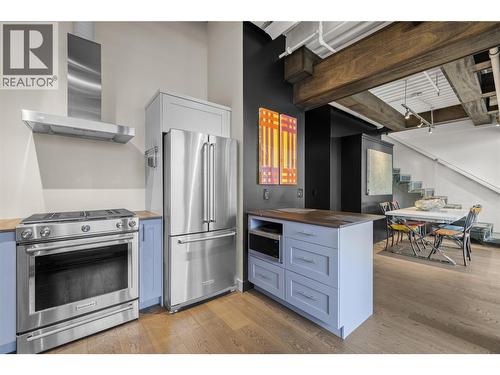 1630 Pandosy Street Unit# 605, Kelowna, BC - Indoor Photo Showing Kitchen