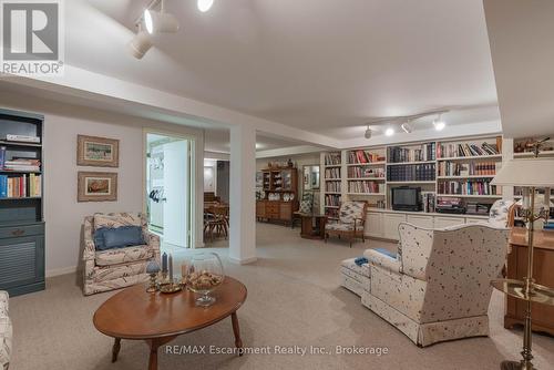 1168 Carey Road, Oakville (Mo Morrison), ON - Indoor Photo Showing Laundry Room