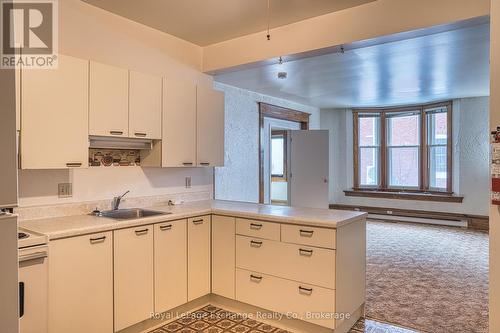 77 Montreal Street, Goderich (Goderich (Town)), ON - Indoor Photo Showing Kitchen