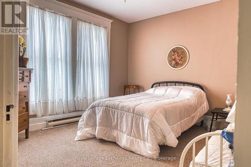 77 Montreal Street, Goderich (Goderich (Town)), ON - Indoor Photo Showing Bedroom
