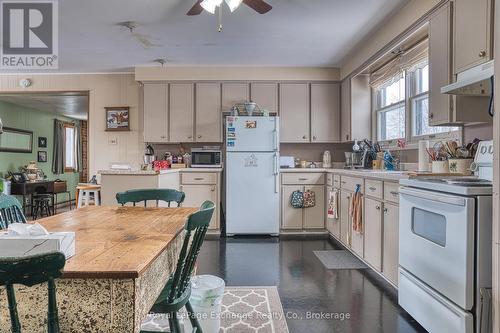 77 Montreal Street, Goderich (Goderich (Town)), ON - Indoor Photo Showing Kitchen