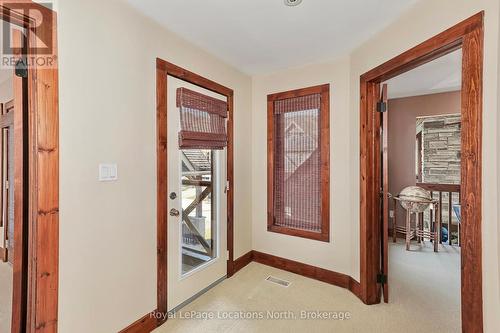 115 Venture Boulevard, Blue Mountains, ON - Indoor Photo Showing Other Room