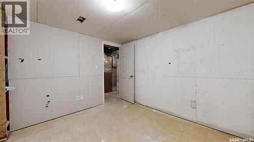 7119 Blakeney Drive, Regina, SK - Indoor Photo Showing Garage