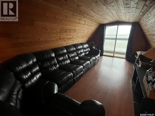 30 Lakeshore Drive, Fishing Lake, SK - Indoor