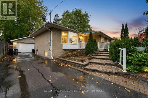 512 FINUCANE STREET  Oshawa, ON L1J 5L3