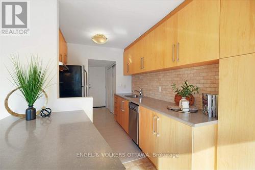 216 - 12 Corkstown Road, Ottawa, ON - Indoor Photo Showing Kitchen