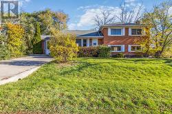 515 TRAFFORD CRESCENT  Oakville, ON L6L 3T2