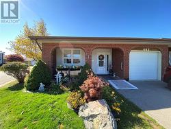 1 MONSIGNOR HENKEY TERRACE  Hamilton, ON L9B 2M2