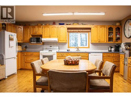 14398 Siphon Creek Road, Fort St. John, BC - Indoor Photo Showing Kitchen With Double Sink