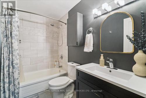 212 - 1275 Cornerbrook Place, Mississauga, ON - Indoor Photo Showing Bathroom