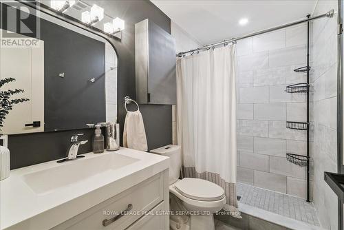 212 - 1275 Cornerbrook Place, Mississauga, ON - Indoor Photo Showing Bathroom