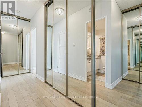708 - 5250 Lakeshore Road, Burlington, ON - Indoor Photo Showing Other Room