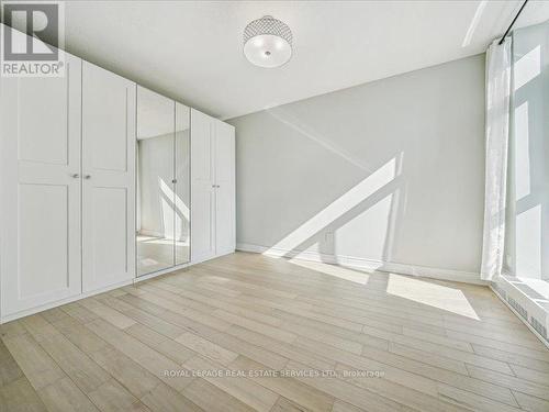 708 - 5250 Lakeshore Road, Burlington, ON - Indoor Photo Showing Other Room