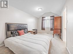 2ND BEDROOM W/ JACK AND JILL BATHROOM - 