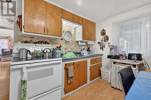 10 William Street, Rideau Lakes, ON - Indoor Photo Showing Kitchen