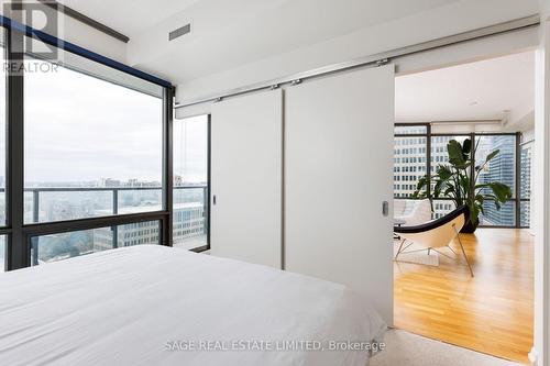 2103 - 832 Bay Street, Toronto, ON - Indoor Photo Showing Bedroom