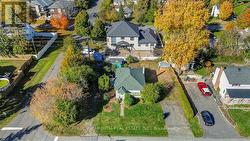 39 COTE DE NEIGES ROAD  Ottawa, ON K2G 2C3