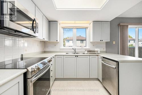64 Grenadier Way, Ottawa, ON - Indoor Photo Showing Kitchen With Double Sink