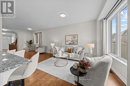 825 Indica Street, Ottawa, ON - Indoor