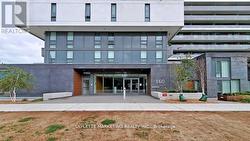 902 - 160 FLEMINGTON ROAD  Toronto, ON M6A 2P4