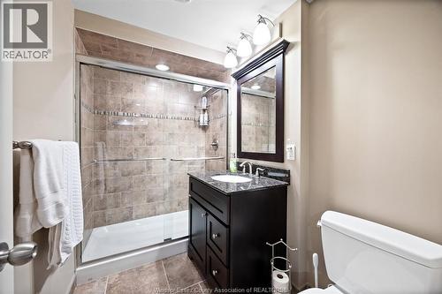 65 Fairway, Amherstburg, ON - Indoor Photo Showing Bathroom