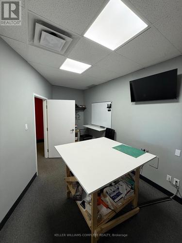 302 Brucedale Avenue, Hamilton, ON 