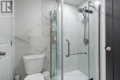 48 Frederick Avenue, Hamilton, ON - Indoor Photo Showing Bathroom
