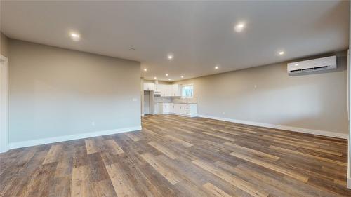 1404 17Th Street, Cranbrook, BC - Indoor Photo Showing Other Room