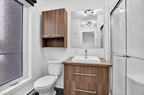 Salle de bains attenante à la CCP - 1-1635 Rue Wilfrid-Pelletier, Saint-Jérôme, QC - Indoor Photo Showing Bathroom